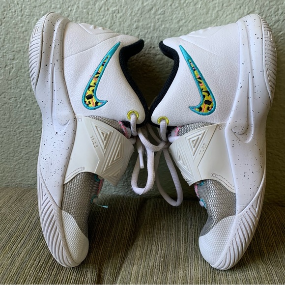 Nike Kyrie Flytrap 3 PS 'South Beach' - Picture 7 of 10